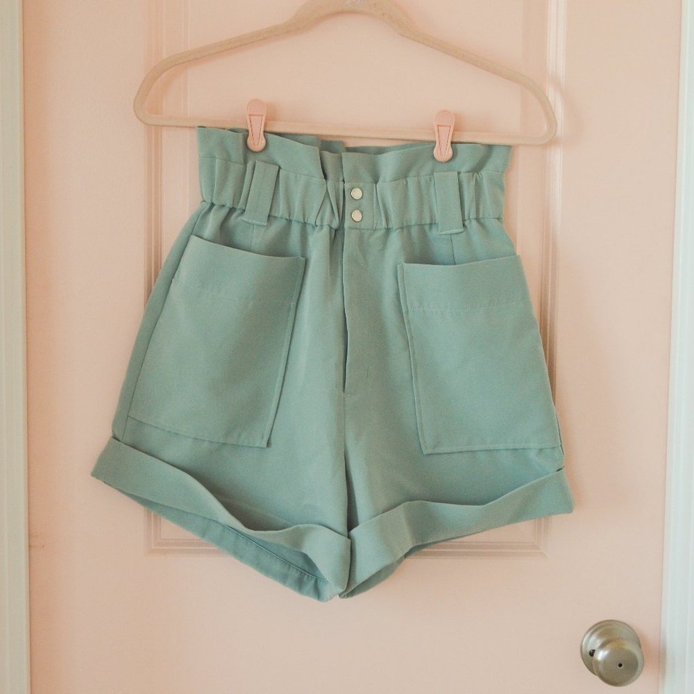 Capulet Sage Patch Pocket High Waisted Aiden Shorts
